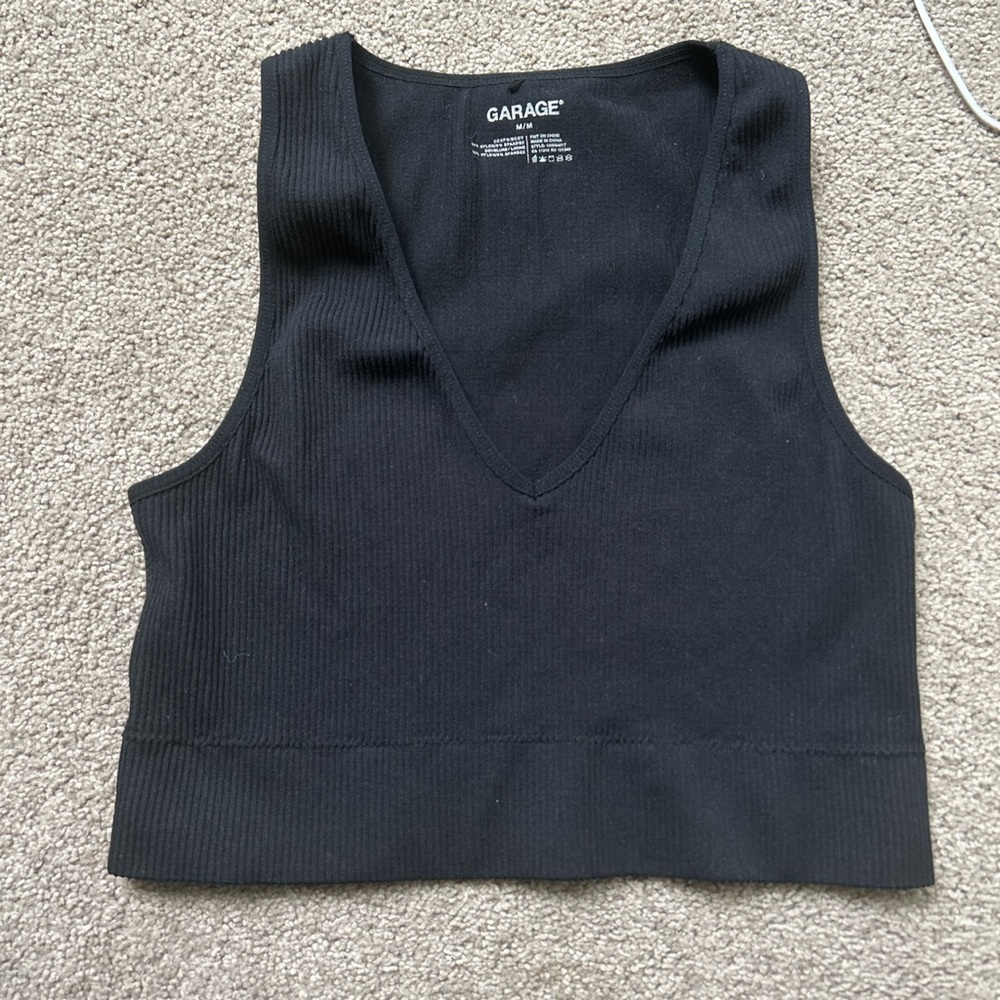 Garage v neck cropped top
